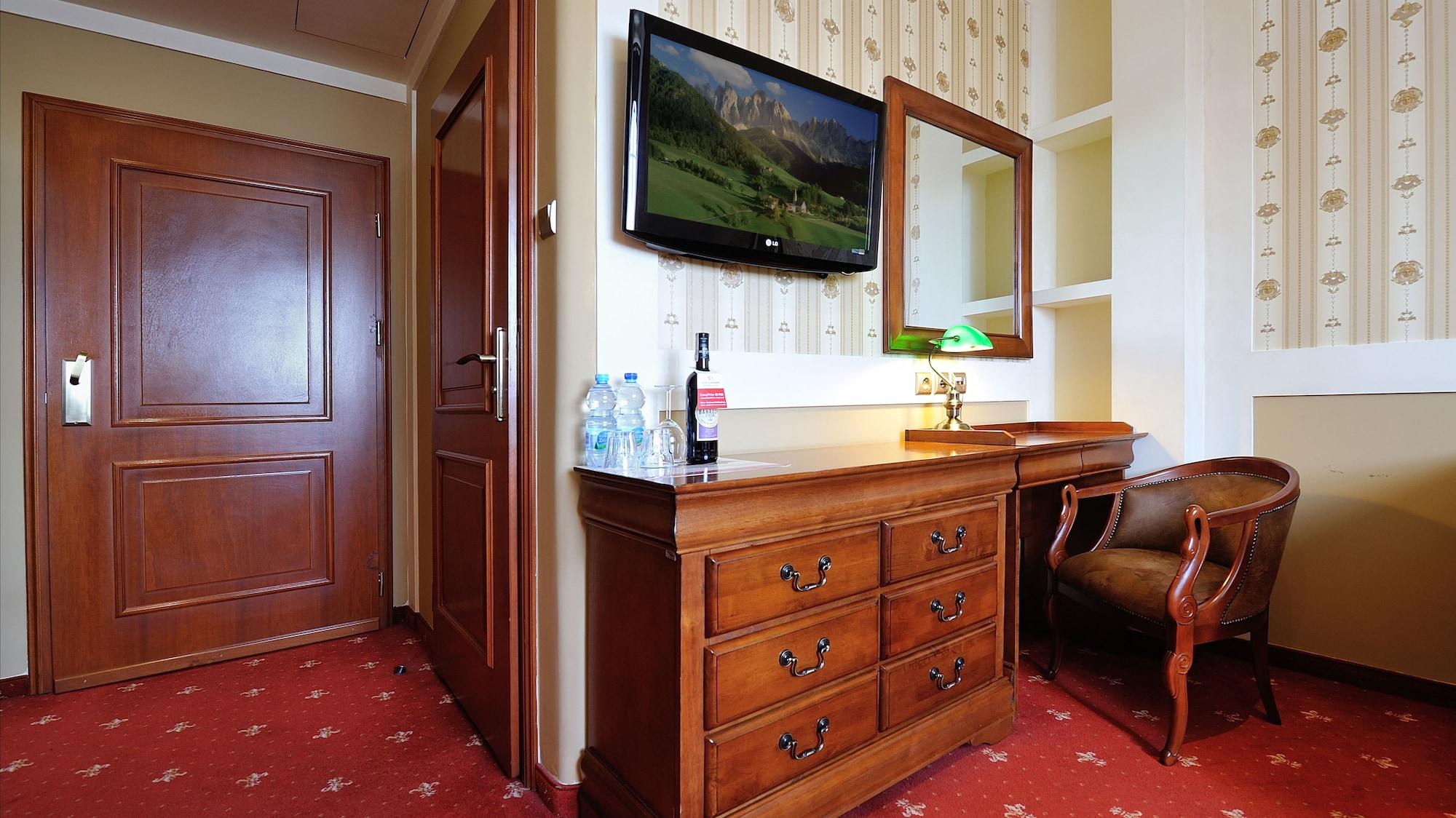 Hotel Diament Arsenal Palace Katowice - Chorzow Bagian luar foto